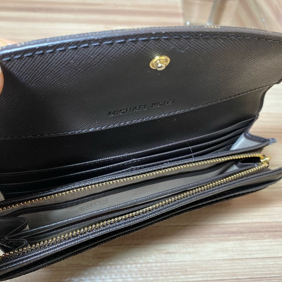 Michael Kors Jet Set Slim Flap Wallet in Brown Monogram PVC - Picture 9 of 9